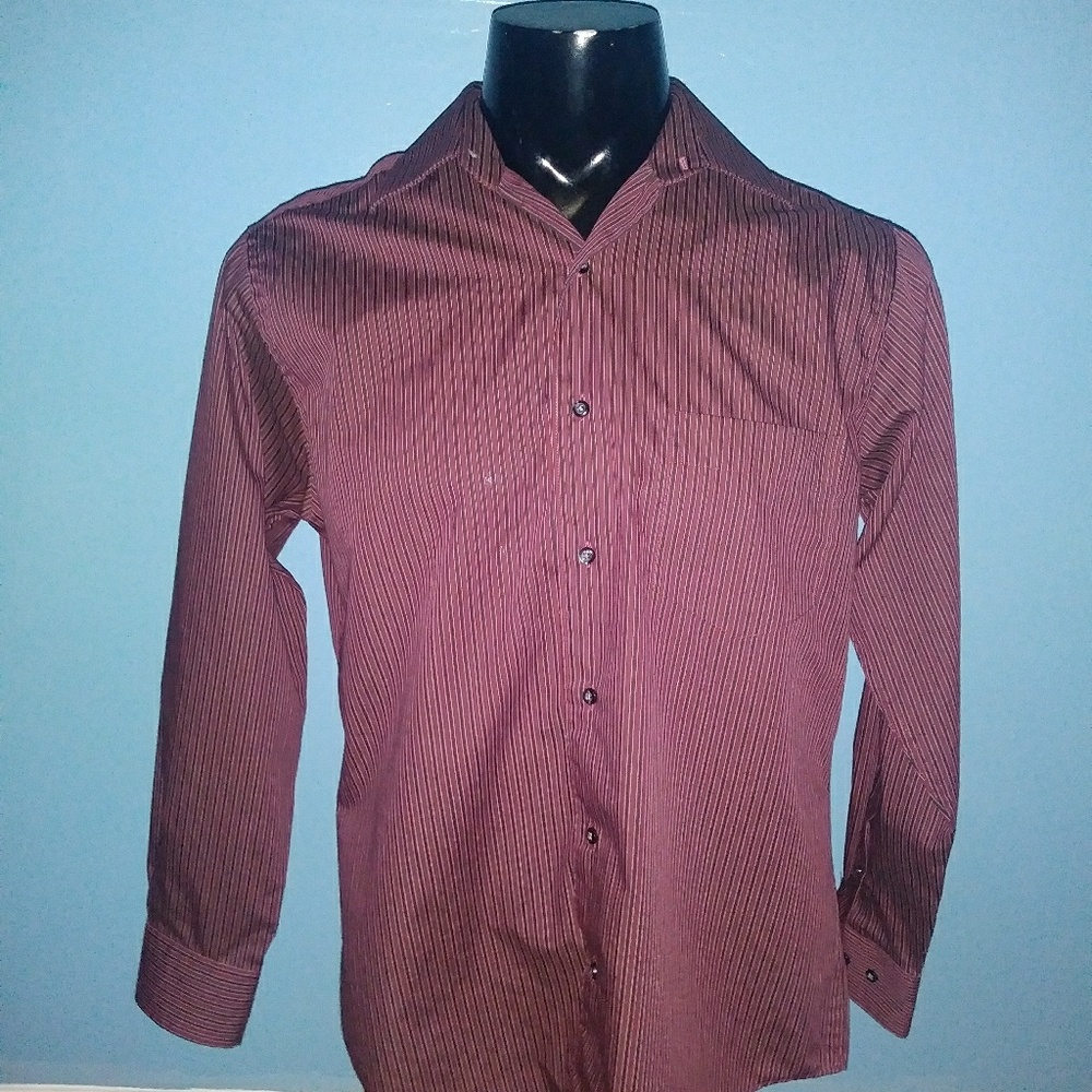 Dockers Dress Shirt. Size Medium.